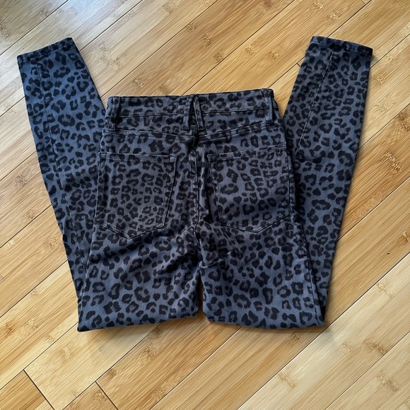 Good American Gray Leopard Good Legs Jeans 0/25 - Picture 3 of 4
